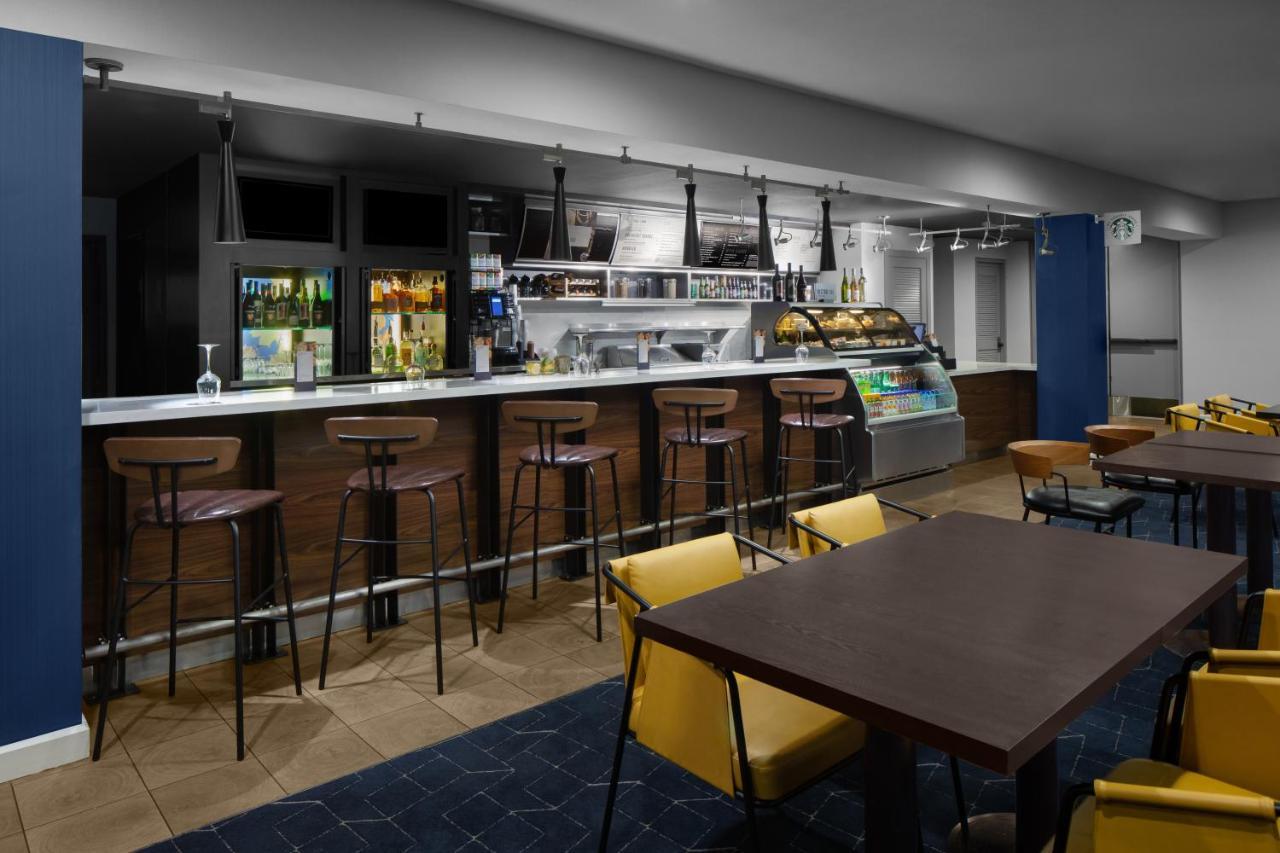 Courtyard By Marriott San Diego Rancho Bernardo Exterior photo